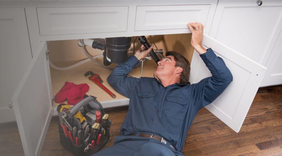 Expert burst pipe repair services in Loraine, IL